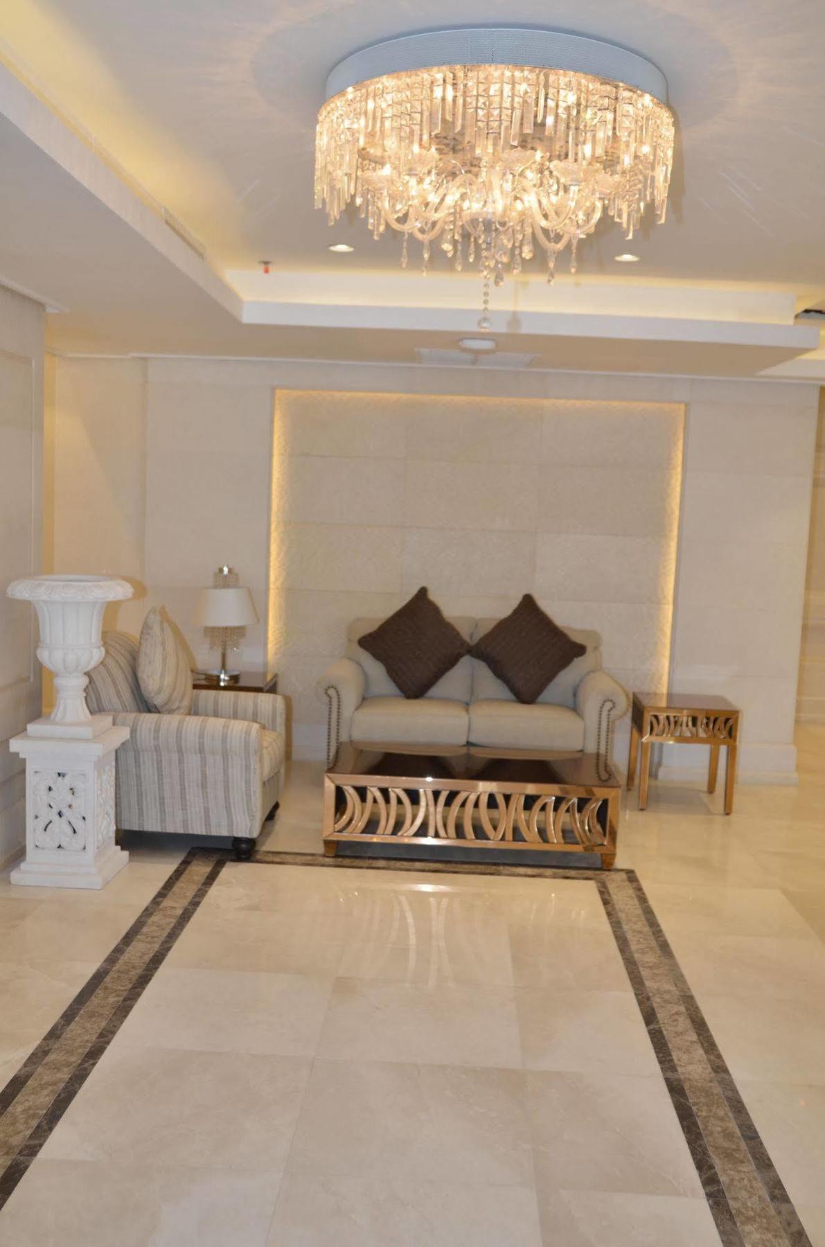 Adams Hotel Кувейт Экстерьер фото