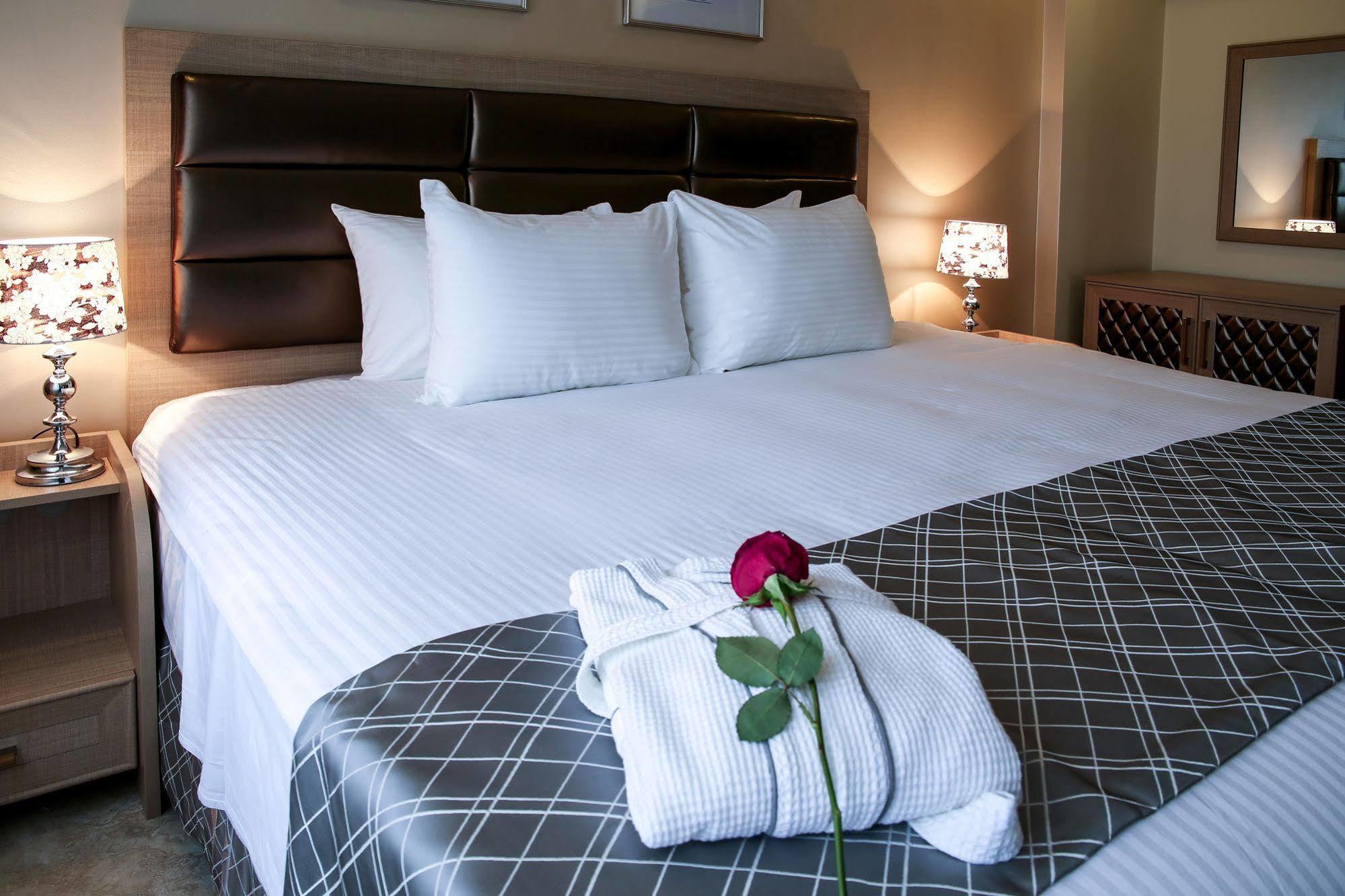 Adams Hotel Кувейт Экстерьер фото
