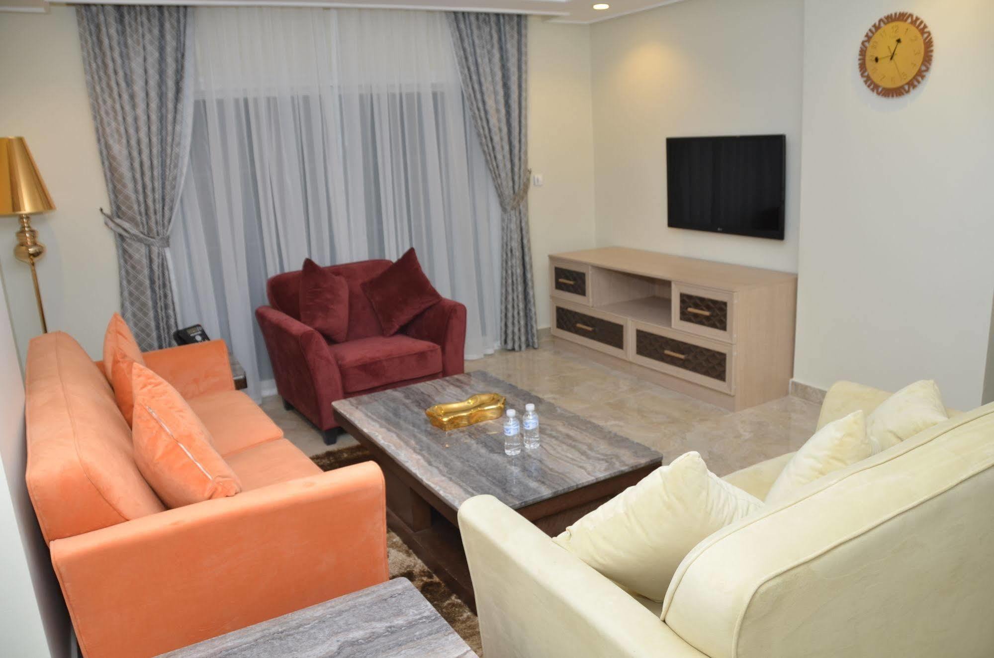 Adams Hotel Кувейт Экстерьер фото