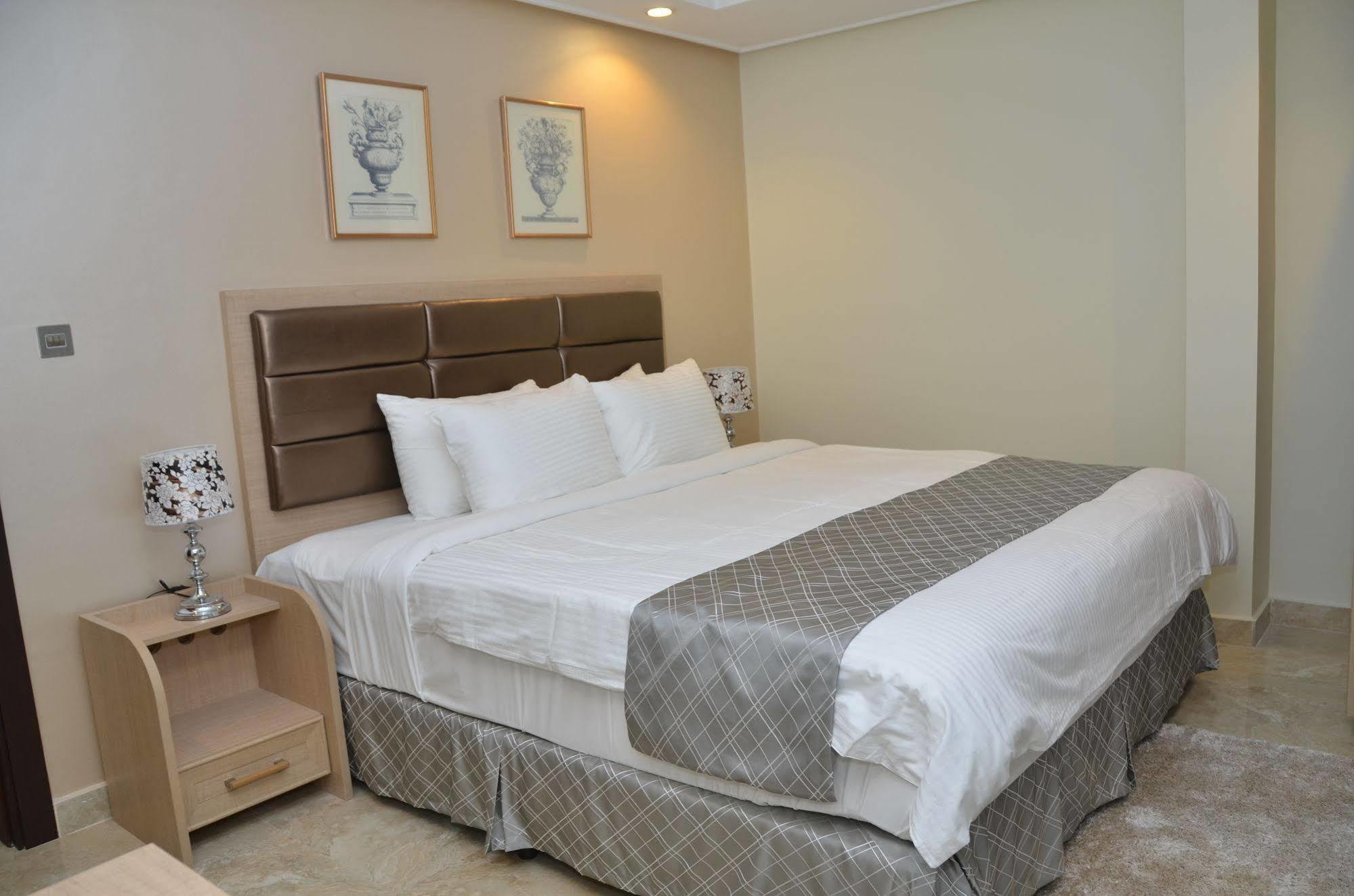 Adams Hotel Кувейт Экстерьер фото