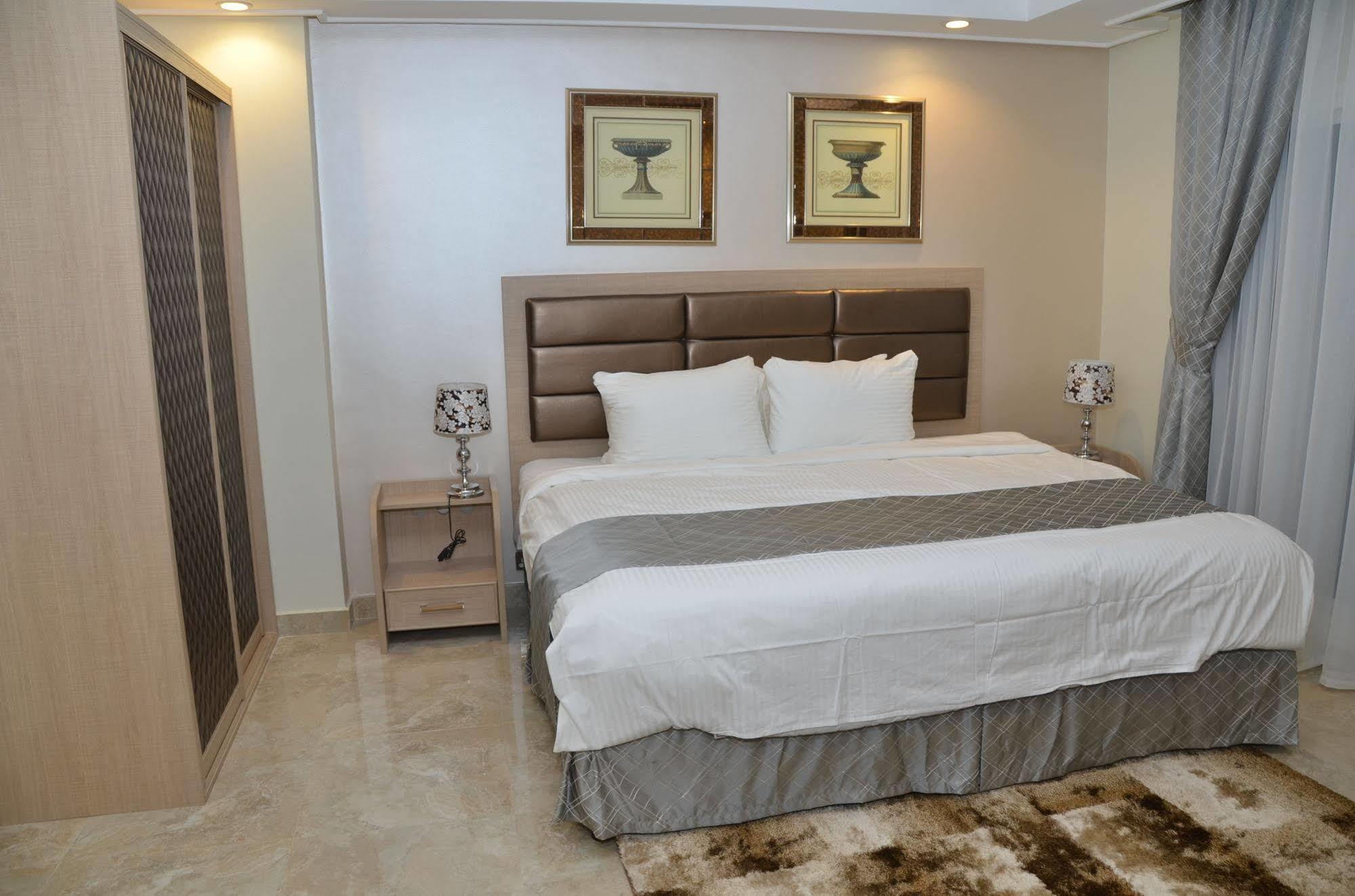 Adams Hotel Кувейт Экстерьер фото